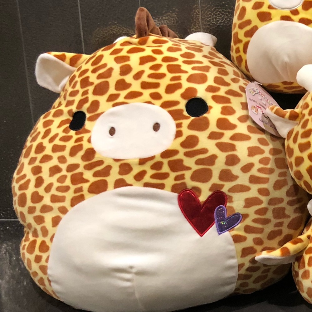 COPY - Squishmallow Valentines Day Giraffe